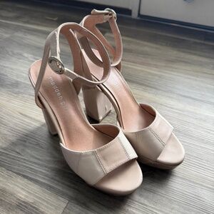 Size 8 Patchwork Madden Girl Sandals